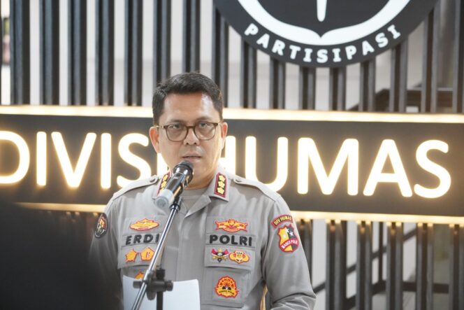 
Divhumas Polri Ungkap Perkembangan lanjutan Sidang KKEP Kasus DWP 2024