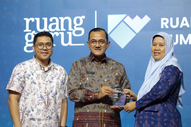 
Sekda Edward Candra Harapkan Ruangguru Submit  2025 Jadi Sarana Peningkatan Kualitas Pendidikan di Sumsel