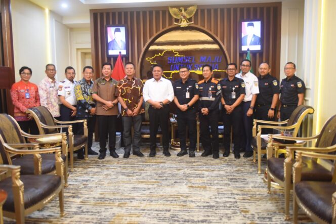 
Herman Deru Apresiasi PT KAI Dorong Pertumbuhan Ekonomi Sumsel Melalui Pengembangan Infrastruktur Jalur KA Logistik