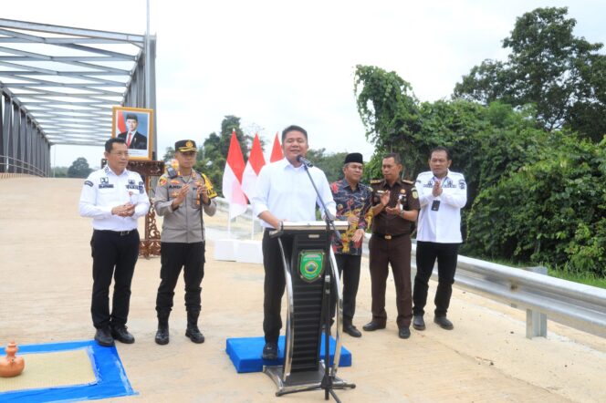 
Herman Deru Resmikan 4 Jembatan Sekaligus di Ruas Jalan Penghubung Pali dan Musi Rawas