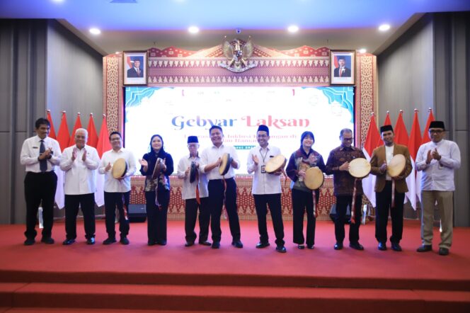 
Gubernur Herman Deru Launching Gebyar Laksan Literasi dan Inklusi Keuangan di Bulan Ramadan OJK Sumsel