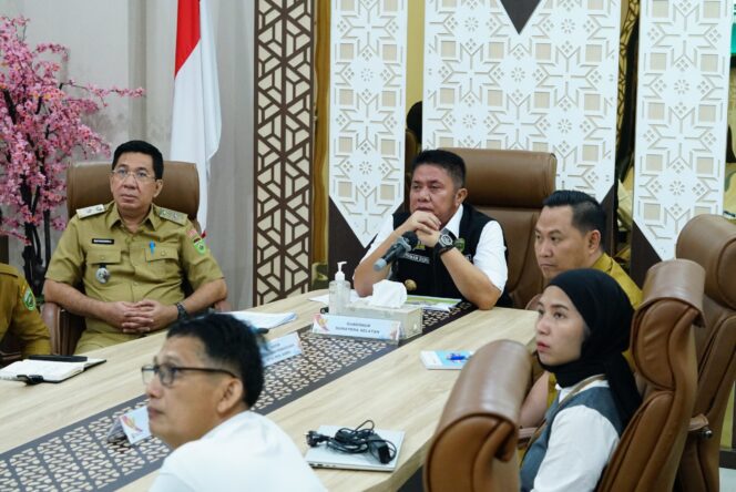 
Herman Deru Ikuti Rakor Penanganan Inflasi dan Pembahasan Antisipasi Cuaca Ekstrim Secara Virtual Bersama Mendagri