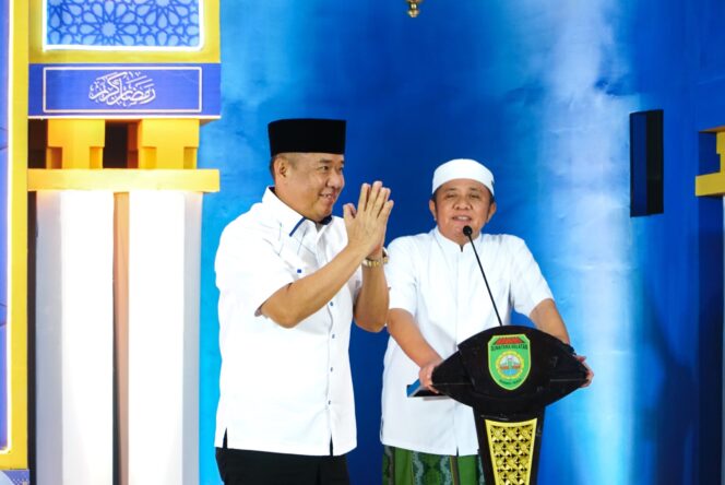 
Tutup Pengajian Ramadan, Herman Deru: Keakraban Ini Harus Berkesinambungan di Bulan-Bulan Lainnya