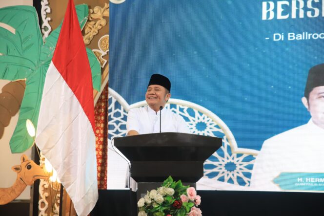 
Jalin Silaturahmi, Gubernur Herman Deru dan Wagub Cik Ujang Buka Bersama Dengan Kalangan Media
