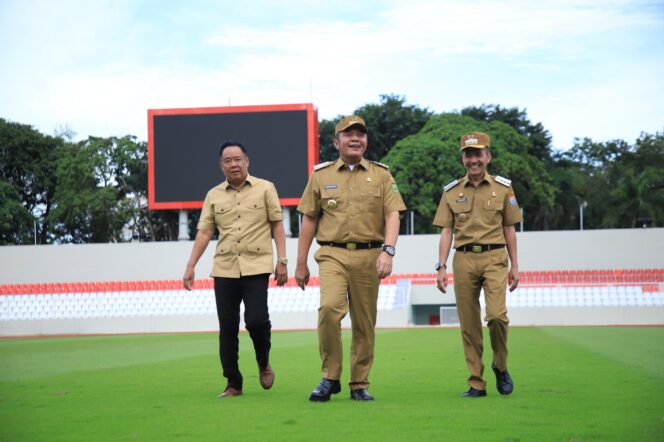 
Presiden Resmikan Renovasi 17 Stadion di Indonesia, Herman Deru: Terima Kasih Pak Presiden, Stadion Bumi Sriwijaya Jadi Remaja Kembali