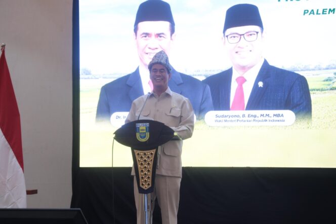 
Sebut Herman Deru Petarung, Menteri Pertanian RI Optimis Sumsel Naik Peringkat 1 Produksi Beras Terbesar Lampaui Jawa