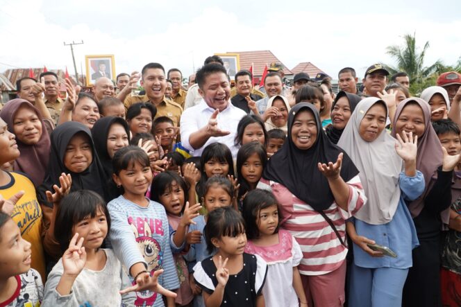 
					Herman Deru Pesan ke Masyarakat Jaga Infrastruktur yang Dibangun Pemerintah