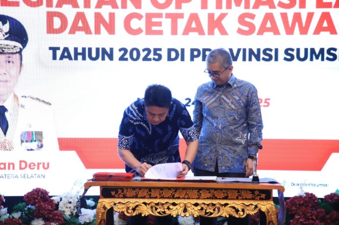 
Herman Deru dan Staf Ahli Menteri Bidang Investigasi Pertanian Kementan RI Gelar Rakor Percepatan Pelaksanaan Opla dan Cetak Sawah Baru di Sumsel