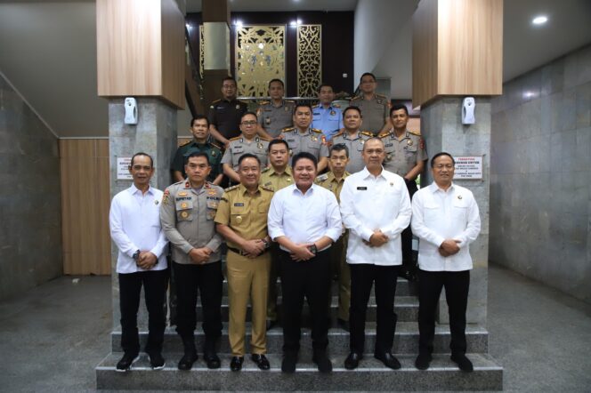
					Didampingi Cik Ujang, Gubernur Herman Deru Paparkan Potensi Sumsel Kepada Peserta PKDN Sespimti Polri Dikreg ke-34
