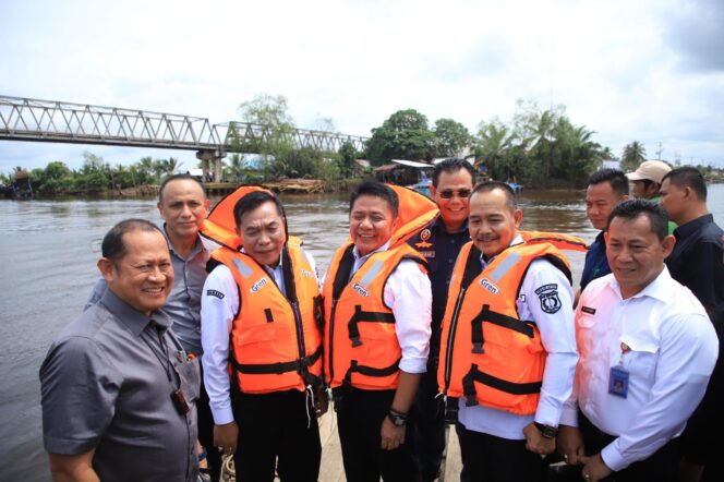 
					Tak Mau Warganya Kesulitan Akses, Herman Deru Instruksikan Revitalisasi Jembatan P6 Lalan Muba Rampung Akhir 2025