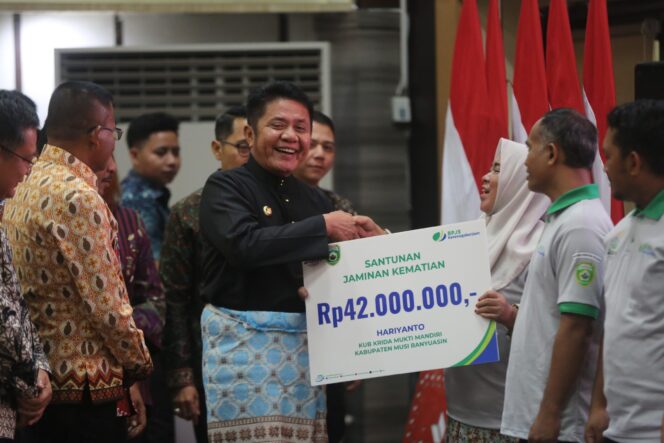 
					BPJS Ketenagakerjaan Serahkan Santunan Rp380 Juta kepada Ahli Waris Pekebun Sawit di Sumsel