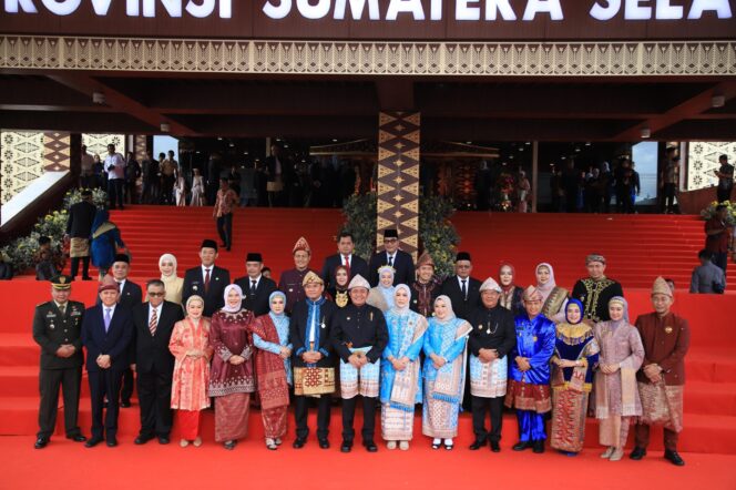
					Paripurna HUT ke-79 Sumsel, Gubernur Herman Deru Paparkan Capaian Kinerja dan 12 Program Strategis Menuju Sumsel Maju Terus Untuk Semua