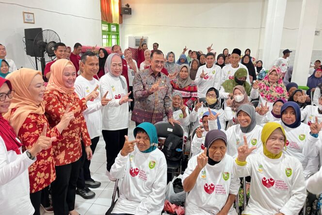 
					Pemprov Sumsel Kampanyekan Kepedulian Terhadap Lansia, Sekda Edward Candra Tekankan Pentingnya Program Pro-Lanjut Usia