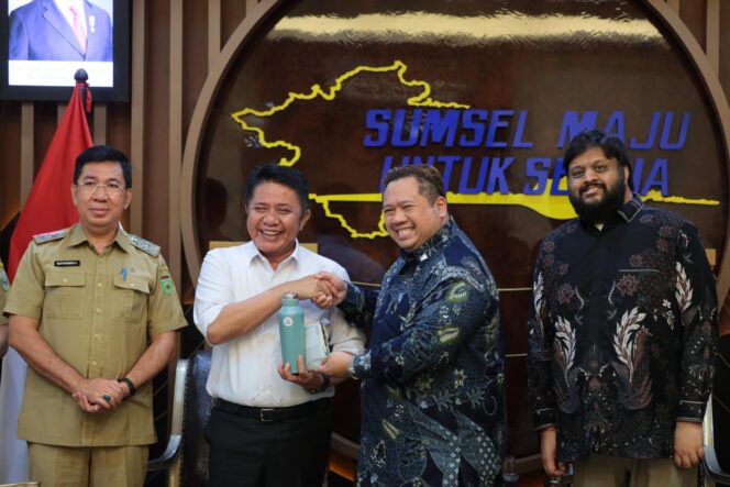 
					Dukung Sumsel Maju Terus Untuk Semua, Konsulat AS Puji Program GSMP dan UHC Berjalan Dengan Baik di Sumsel