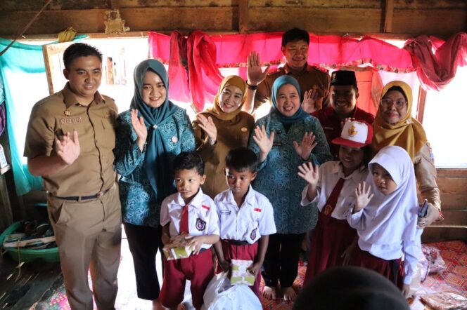 
					TP PKK Palembang- Baznas Bantu Perlengkapan Sekolah Siswa Di Kertapati
