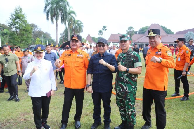 
					Sumsel Diapresiasi Nasional, Gubernur Herman Deru Jadi Teladan Pengendalian Karhutla