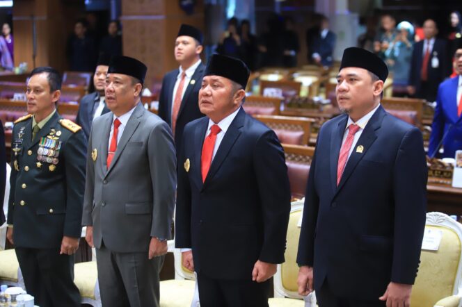 
					Dari Palembang, Herman Deru Saksikan Momen Bersejarah Pidato Perdana Presiden Prabowo