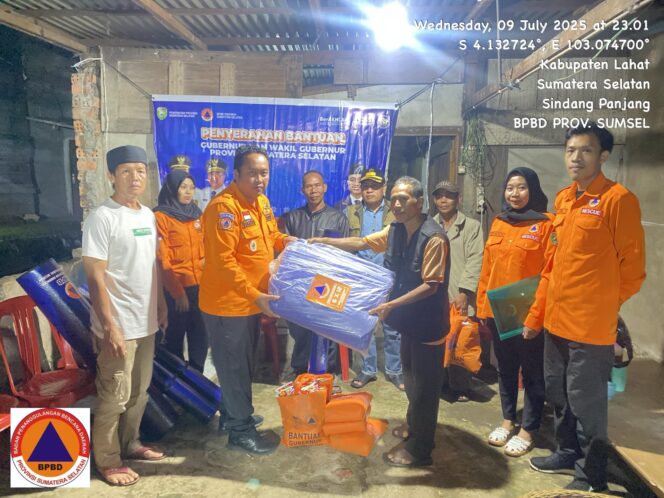 
					BPBD Sumsel Salurkan Bantuan dan Layanan Kesehatan ke Korban Kebakaran di Tanjung Sakti, Lahat