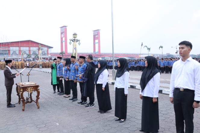 
Ratu Dewa Lantik 1.560 PPPK Tahap II