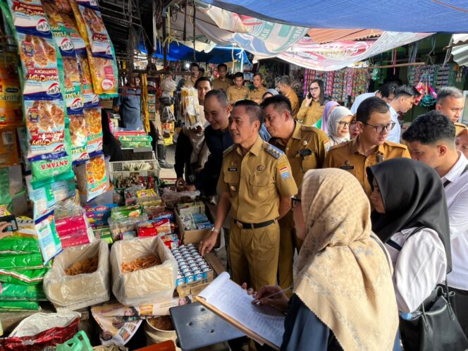 Harga Kebutuhan Pokok Stabil, Ratu Dewa Pastikan Stok Aman