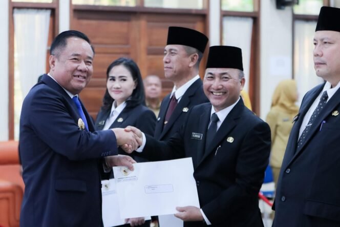 
Apriyadi Resmi Dilantik Jadi Asisten 1 Pemprov Sumsel