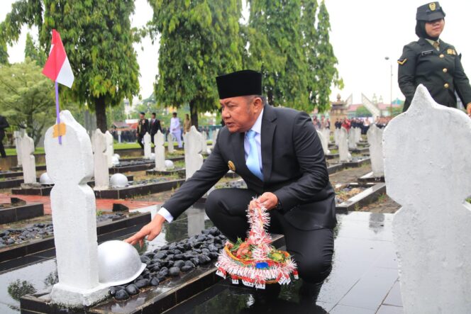 
Maknai Hari Pahlawan, Gubernur Herman Deru Tekankan Semangat Pengabdian