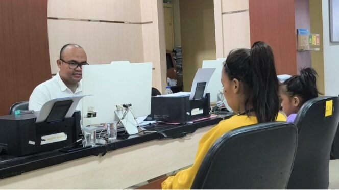 
IRT di Palembang Laporkan Suami Siri Kerap Dianiaya, Jari Anak Pernah Dipotong dengan Golok