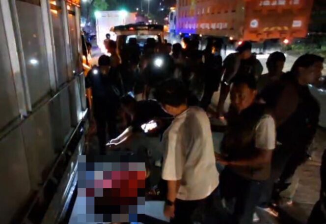 
Sopir Truk Tewas Ditusuk di Simpang Macan Lindungan, Diduga Ditikam Pemalak