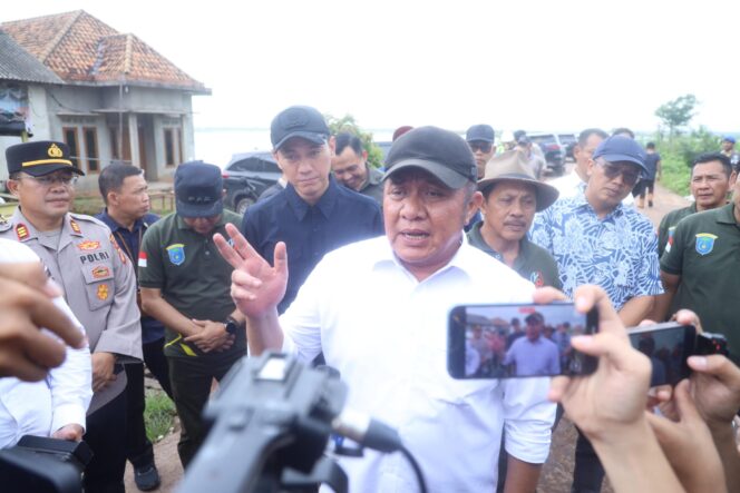 
Herman Deru Tinjau Ruas Jalan Jejawi–Pangkalan Panjang, Dorong Penguatan Kolaborasi Pembangunan Infrastruktur