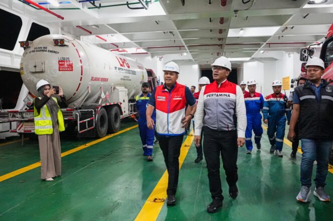 
Simon Aloysius Mantiri Pantau Percepatan Distribusi Energi di Aceh, Sumut, dan Sumbar