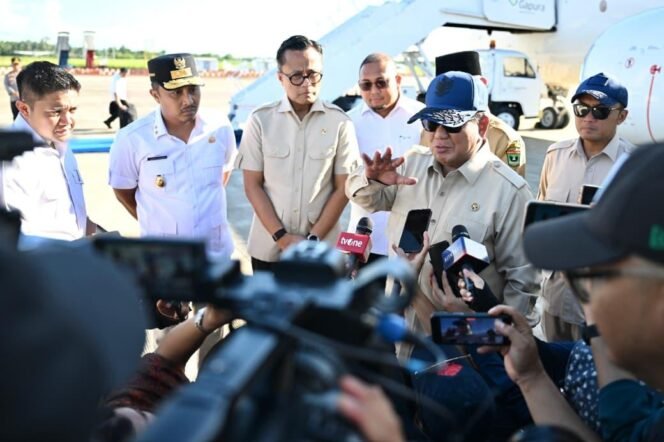 
Tuntaskan Rangkaian Kunjungan ke Daerah Bencana, Prabowo Tegaskan Negara Hadir