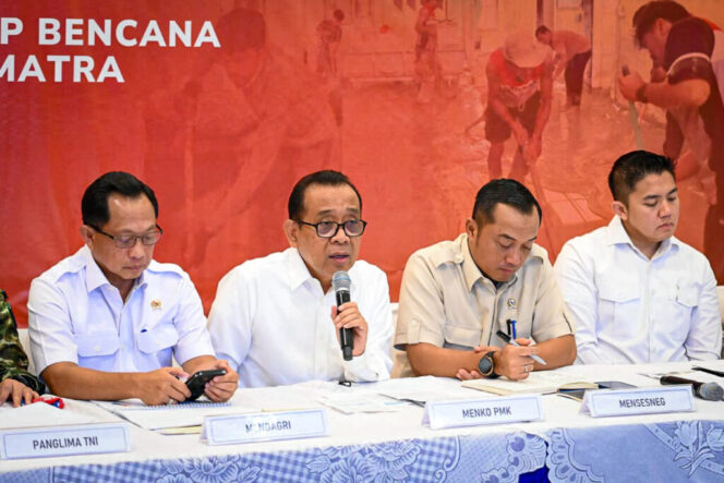 
Penanganan Pascabencana di Sumatra Jadi Prioritas Nasional, Pemerintah Kerahkan Segenap Kekuatan Negara