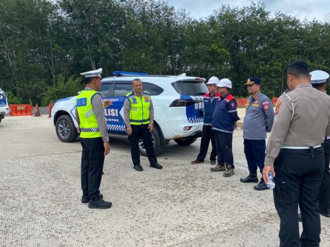 
Tol Kapalbetung Siap Layani Arus Mudik Nataru, Polda Sumsel Pastikan Jalur Aman