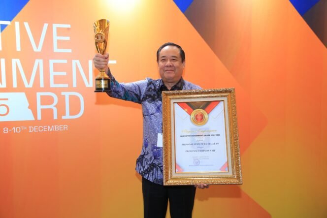 
Sumsel Dinobatkan sebagai Provinsi Terinovatif IGA 2025, Bukti Kepemimpinan Herman Deru–Cik Ujang