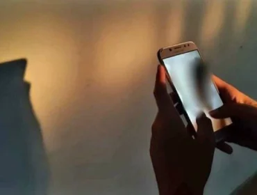 Ilustrasi video asusila beredar di medsos, Foto : Ary Pryanto/Urban Id