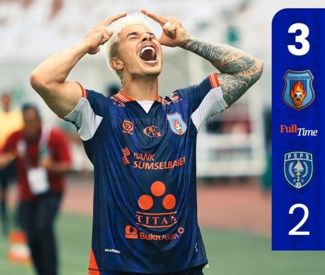 
Diego Dall’Oca saat melakukan selebrasi usai membawa Sumsel United unggul melawan PSPS. Foto : Sumsel United Official