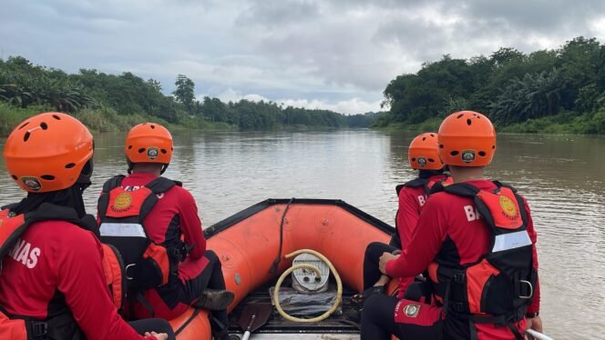 
Seorang bocah laki-laki, Ravael (3) dilaporkan hanyut dan tenggelam terseret arus Sungai Lematang pada Selasa 13 Januari 2026/ist.