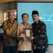 Wali Kota Palembang Ratu Dewa, menemui Menteri Sosial Republik Indonesia, Saifullah Yusuf untuk membahas berbagai penguatan program kesejahteraan sosial di Kota Palembang pada Kamis, 15 Januari 2026/ist.
