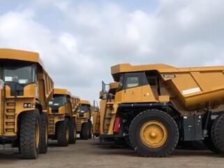Suasana mobil HD yang terparki di Pelabuhan. Foto : Istimewa