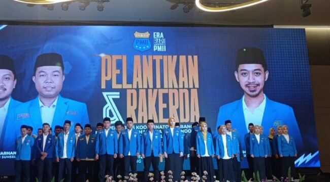 Pelantikan Syaidina Ali sebagai Ketua Pengurus Koordinator Cabang (PKC) Pergerakan Mahasiswa Islam Indonesia (PMII) Sumatera Selatan (Sumsel) periode 2025–2027 beserta pengurus. Foto : Abdullah Toriq/Urban Id