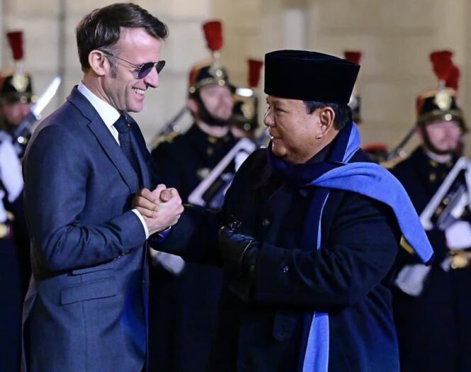 
Prabowo Penuhi Undangan Jamuan Santap Malam Pribadi Presiden Macron