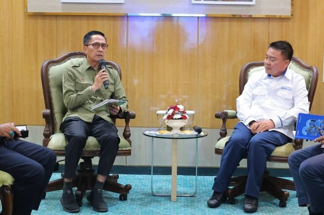 
udiensi antara Wali Kota Palembang dan general Manager PT Pelabuhan Indonesia persero Regional 2 Palembang, Nunu Husnul Khitam, pada Senin, 5 Januari 2026/ist.