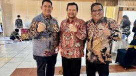 Kadisnakertrasn muba(kanan) photo bersama Sekretaris SKK Migas, Bapak Luky A. Yusgiantoro, Ph.D. Usai acara di PPSDM Cepu Kamis,8 Januari 2026/ist.