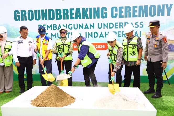 
Herman Deru Resmikan Groundbreaking Underpass PT MIP, Dorong Tambang Tertib dan Berkeadilan