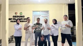 Pelaku pemerkosaan terhadap anak penyandang disabilitas saat diringkus polisi. (Dok. Polres Prabumulih)