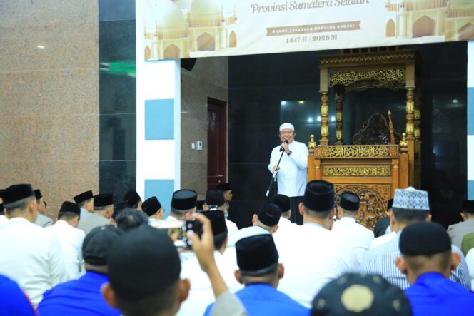 
Herman Deru Hadiri Pengajian Ramadan Bersama Forkopimda dan BUMN di Polda Sumsel