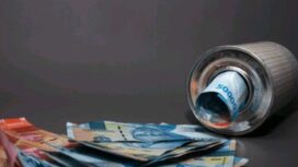 Ilustrasi menabung agar konsisten dalam mengelola keuangan/Shutterstock. 