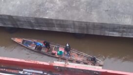 Suasana di bawah Jembatan Musi VI Palembang usai pencuri kabel lompat. Foto : Urban Id