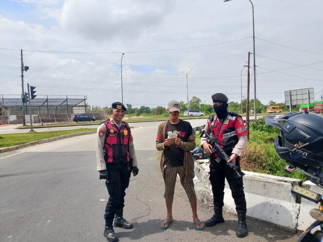 
Polres Ogan Ilir saat mengamankan pungli di Tol Keramasan. Foto : Istimewa