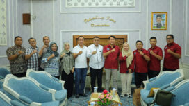 Sekretaris Daerah Kota Palembang, Aprizal Hasyim, saat menerima audiensi Perkumpulan Pengusaha Kemplang Kerupuk Palembang (PPKKP) di Ruang Audiensi Sekda, Jumat, 6 Februari 2026/ist.